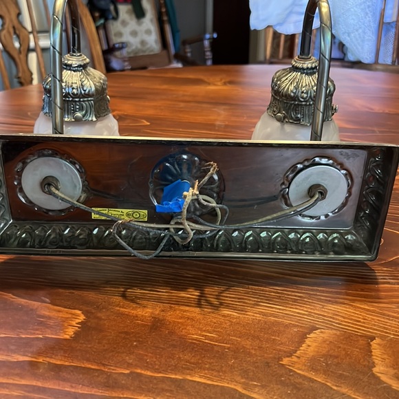 Vintage styled vanity light - Picture 10 of 13